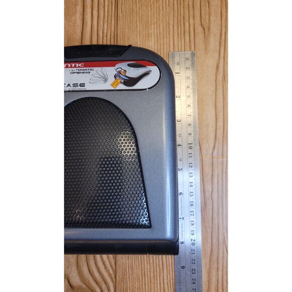 Metal CD DVD case Atlantic 30 CD steelcase automatic opening media hard shell - Picture 10 of 10